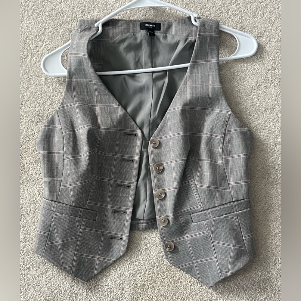 Gray Checkered Express Cropped Vest